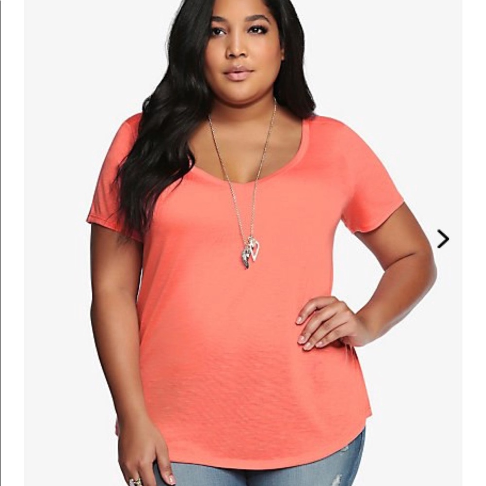 Torrid double V tee